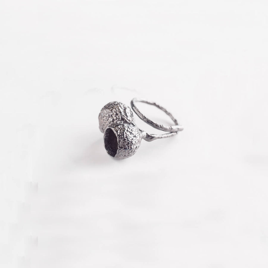 Two classic acorns - adjustable ring - silver plated