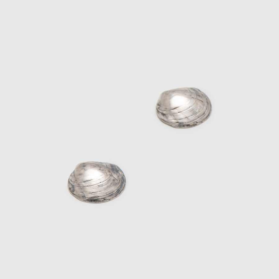 Romantic clams - stud earrings - silver 925 - black oxidation