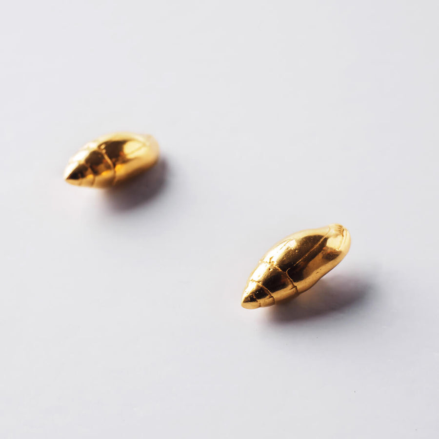 Easy seashell - stud earrings - silver 925 - gold plated