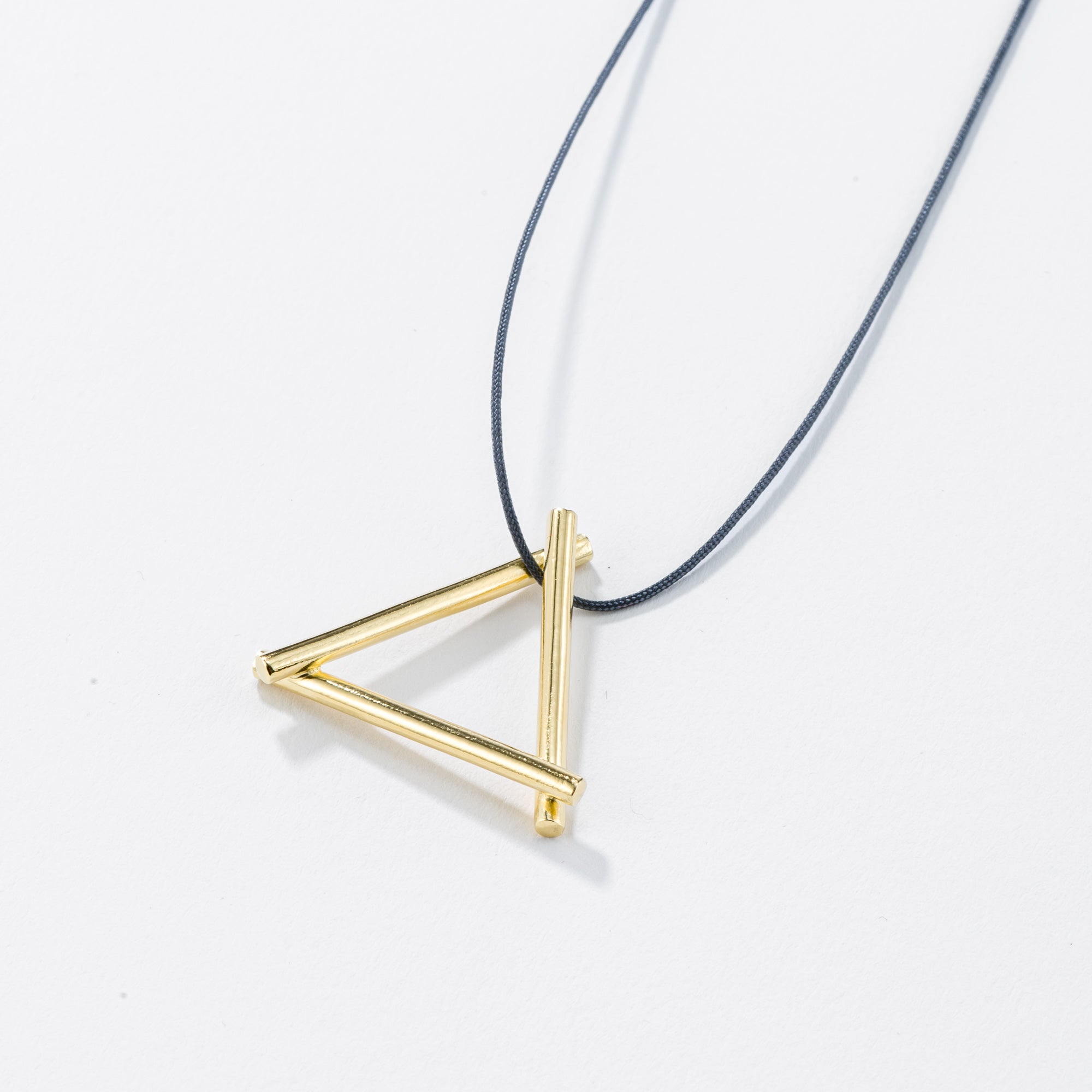 Sacred triangle - cord necklace - silver 925 - gold plated